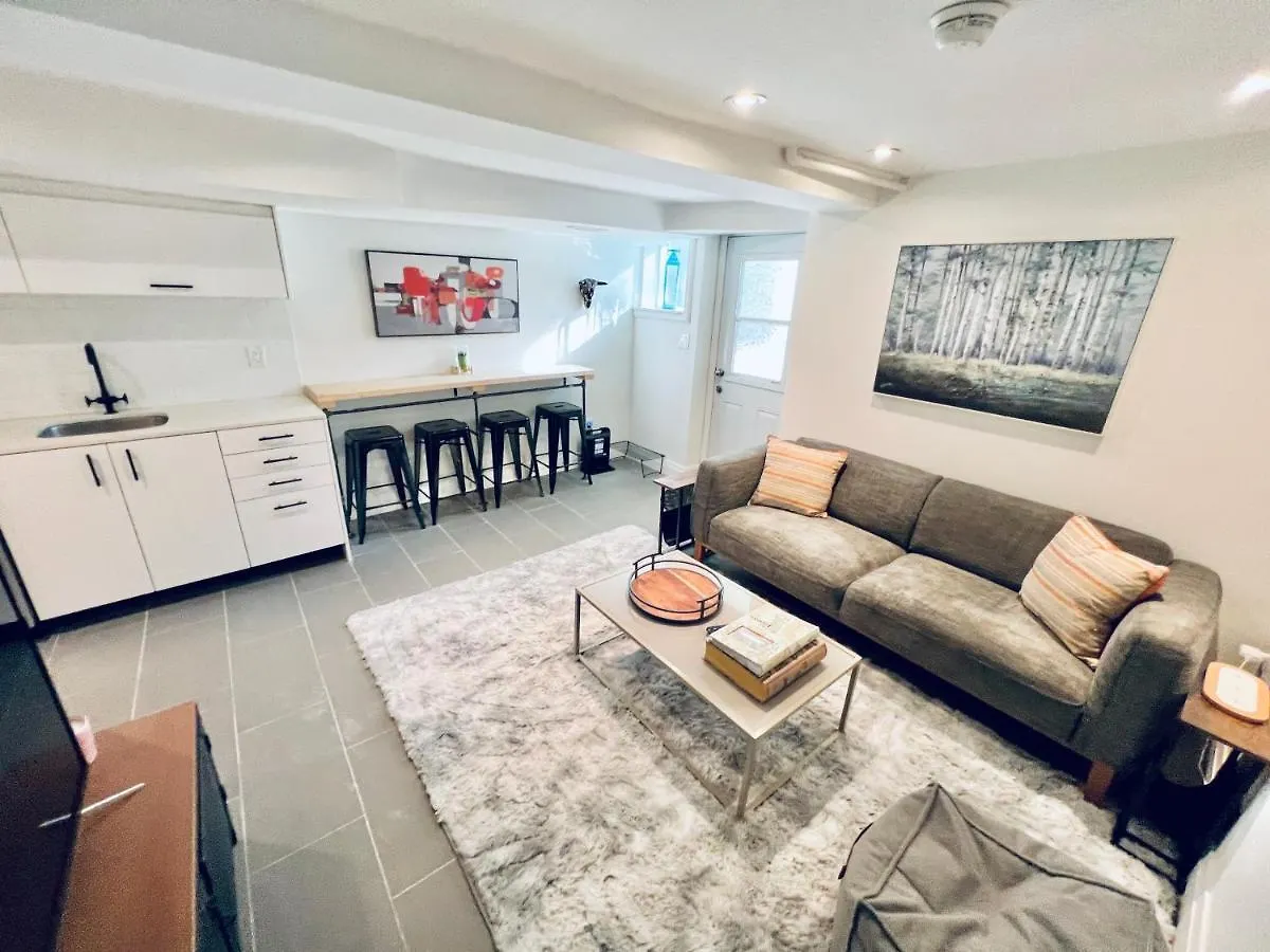 1 Bedroom Home In Toronto Downtown East Side Apartment