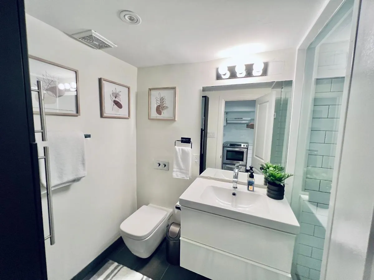Apartment 1 Bedroom Home In Toronto Downtown East Side